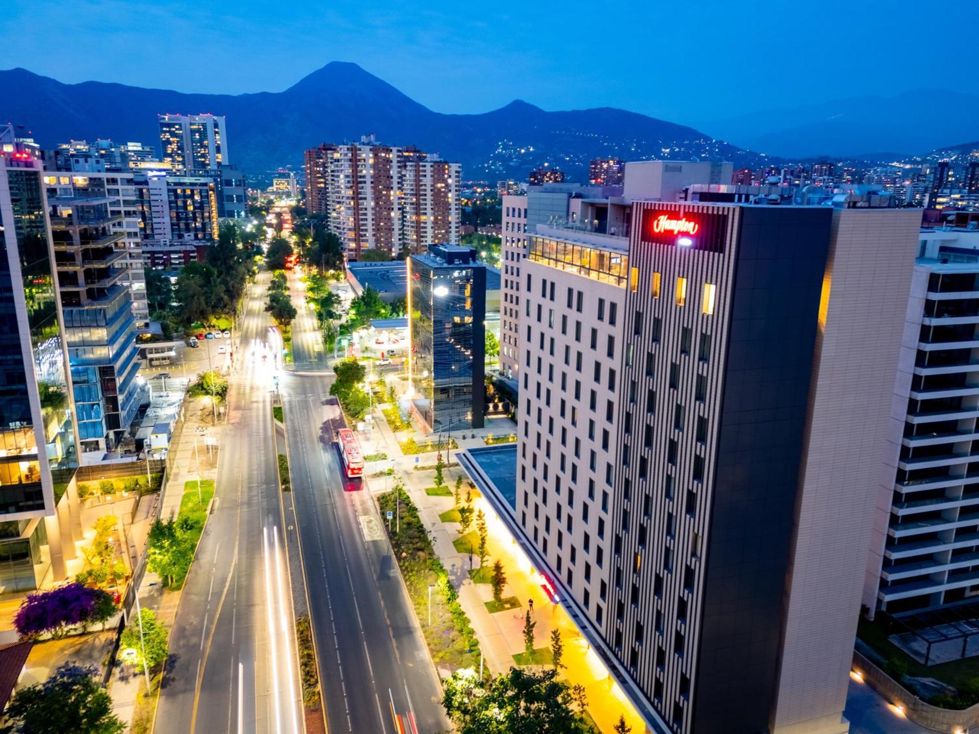 Hampton By Hilton Santiago Las Condes Luaran gambar