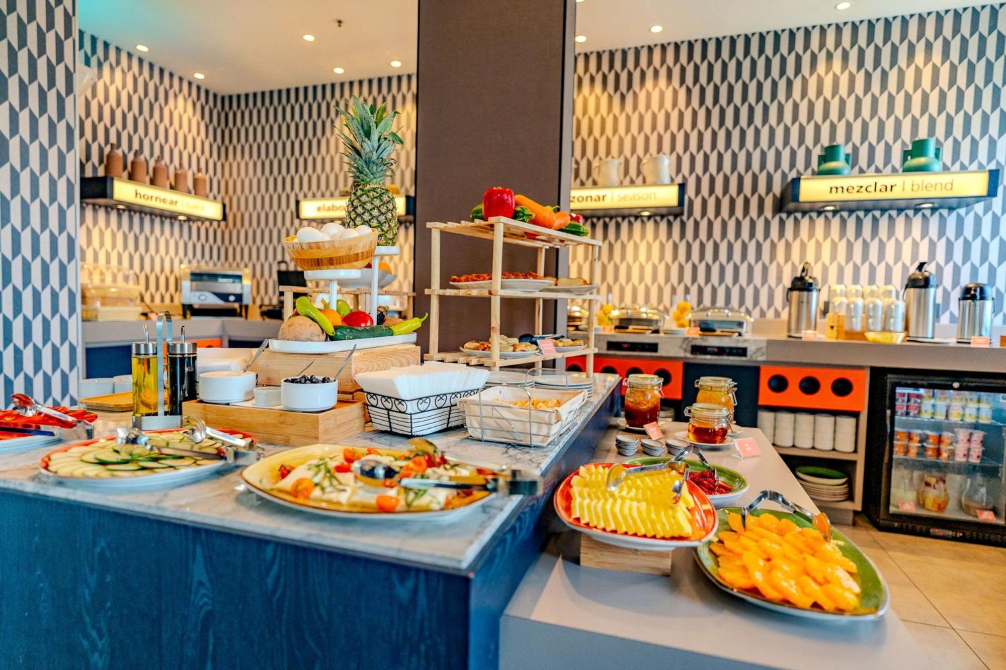 Hampton By Hilton Santiago Las Condes Luaran gambar